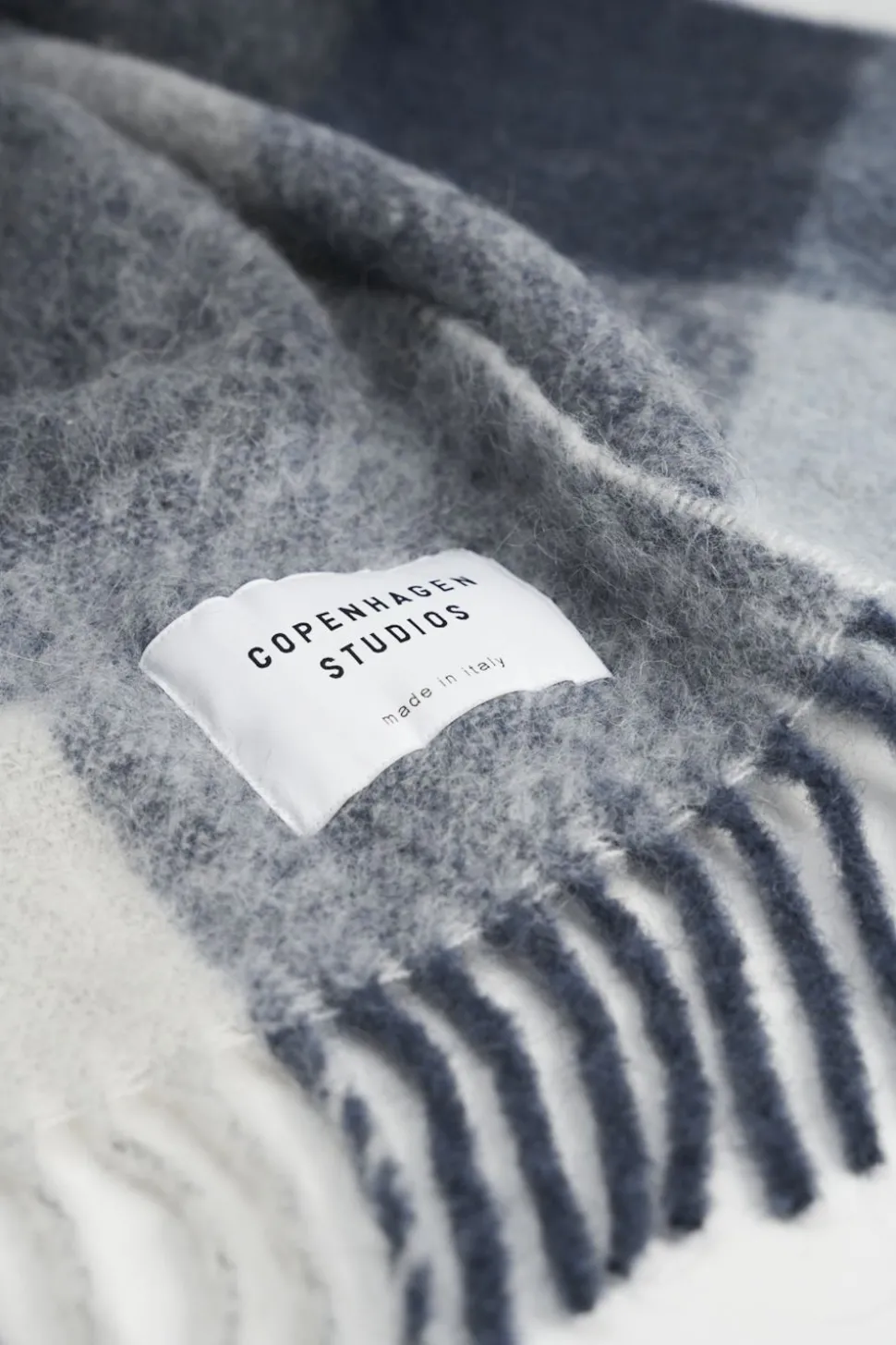 cph_shawl__wool_mix_2-14.webp COPENHAGEN STUDIOS Cph Shawl 4 Wool Mix^ Sjaals