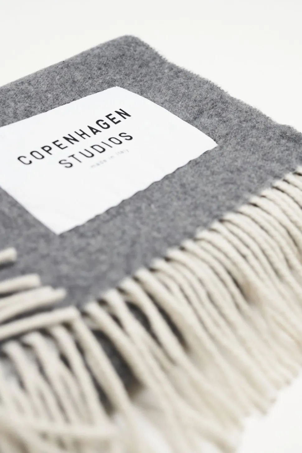 cph_shawl__wool_mix_3-11.webp COPENHAGEN STUDIOS Cph Shawl 1 Wool Mix^ Sjaals